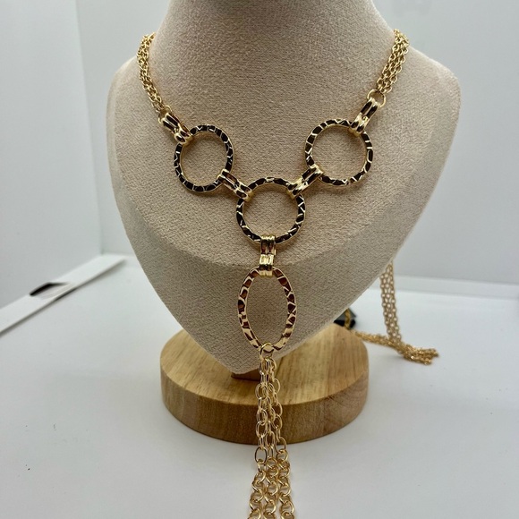 4 for $8 paparazzi jewelry new - Picture 3 of 8